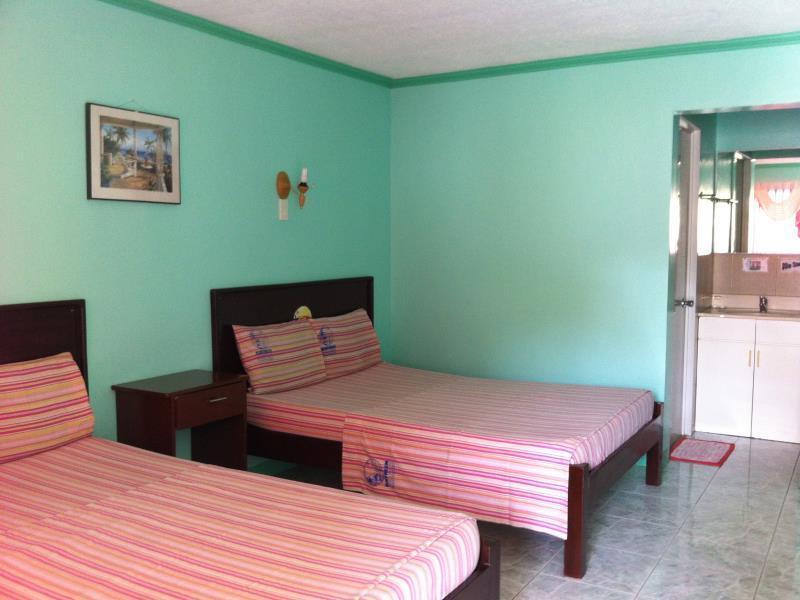 Raymen Beach Resort Ґімарас Екстер'єр фото